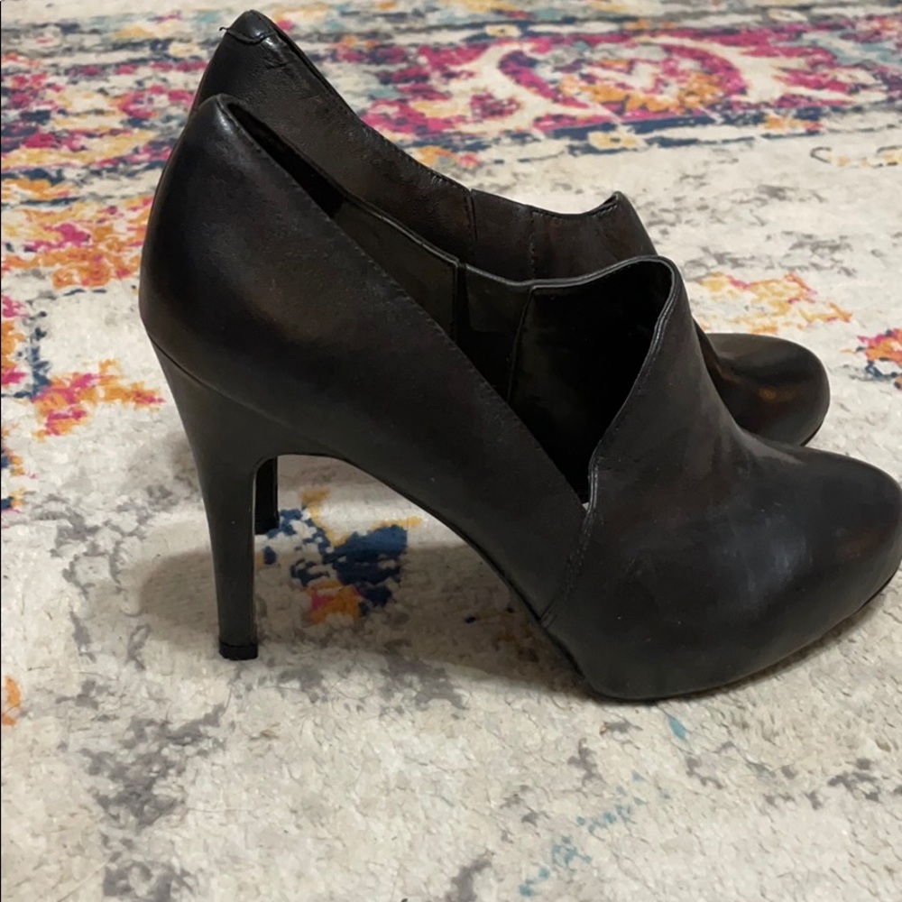 Nine West Black Leather Heels